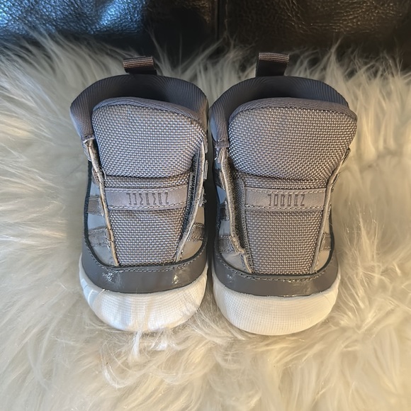 Air Jordan 11 Retro CB Cool Grey - Picture 2 of 4